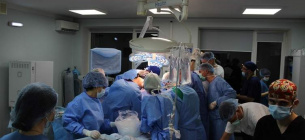 Хірурги провели унікальну операцію з трансплантації серця 