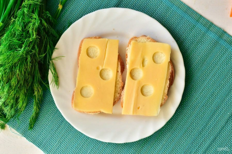 Просто и вкусно: бутерброды с ветчиной и сыром Просто и вкусно: бутерброды с ветчиной и сыром: бутерброды с ветчиной и сыром