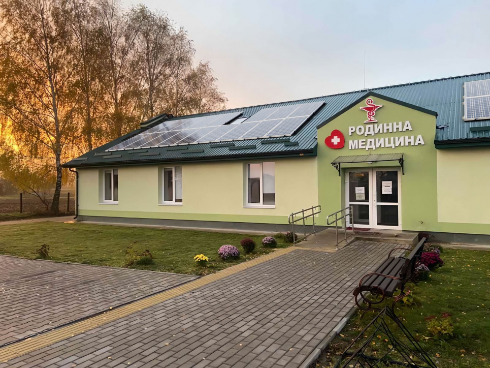 На Волині 21 лікарню обладнають сонячними панелями  Лікарні обладнають сонячними панелями