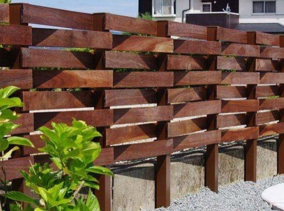 Ідеї оформлення паркану (ФОТО) Фото: Телеграм-канал «Дача. Сад та город»