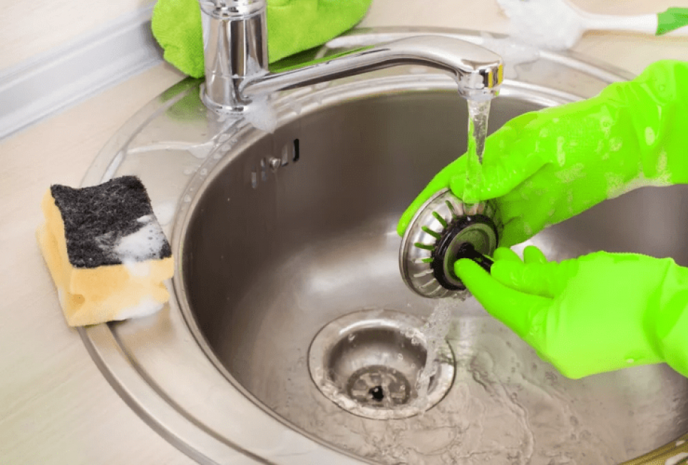 Прочистити трубу в раковині в домашніх умовах 