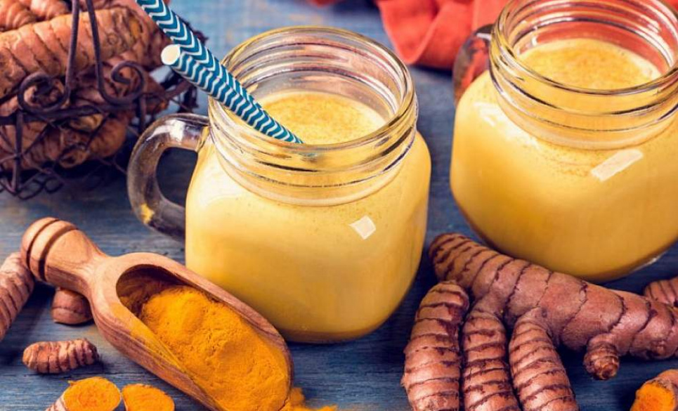 Чай с куркумой и его преимущества: антиоксидантные эффекты, здоровье суставов, иммунная система Чай с куркумой Здоровое питание Иммунитет