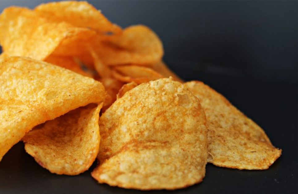 Как легко сделать домашние картофельные чипсы