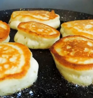 День оладий 2025 — празднуем 2 декабря