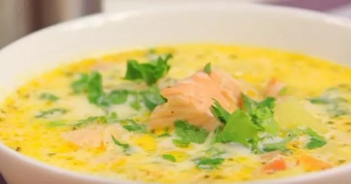 Сырный суп с лососем. Уха с форелью и сливками по-фински - лохикейтто⁠⁠. Суп с красной рыбой и плавленным сыром. Сырный суп с красной рыбой. Суп с форелью рецепт.