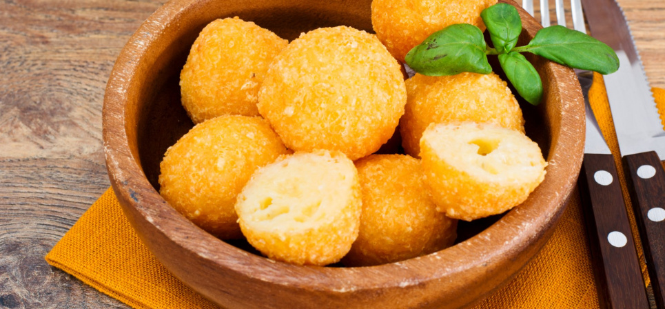 Нежные картофельные пончики: как приготовить вкусную закуску Как приготовить вкусные жареные картофельные пончики