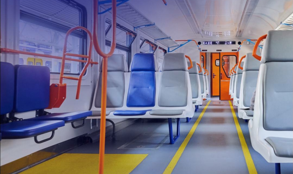 Киевская кольцевая электричка будет бесплатно перевозить домашних животных Киевская кольцевая электричка будет бесплатно перевозить домашних животных