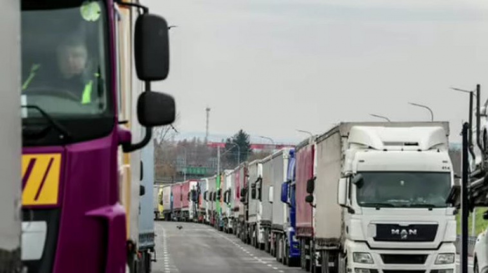 Польские протестующие полностью перекрыли движение грузовиков на четырех пунктах Блокада границы