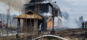 На Львовщине сгорела деревянная церковь