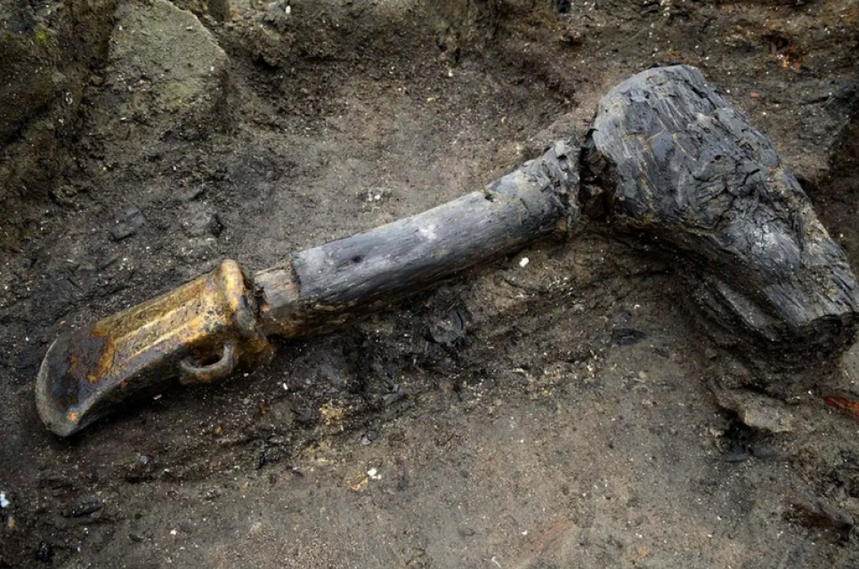 Археологами раскопано в Англии поселение возрастом в 3 тыс. лет Поселение возрастом в 3 000 лет в Англии