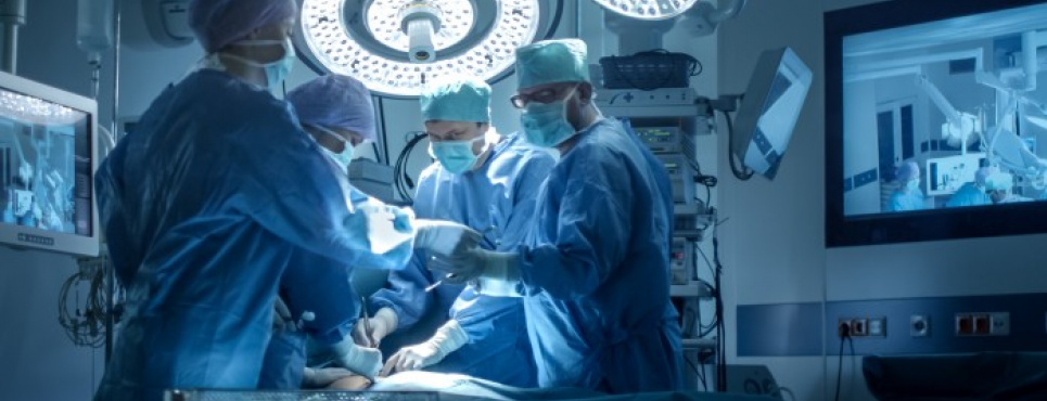 Хірург зі США лікуватиме дітей зі складними патологіями хребта