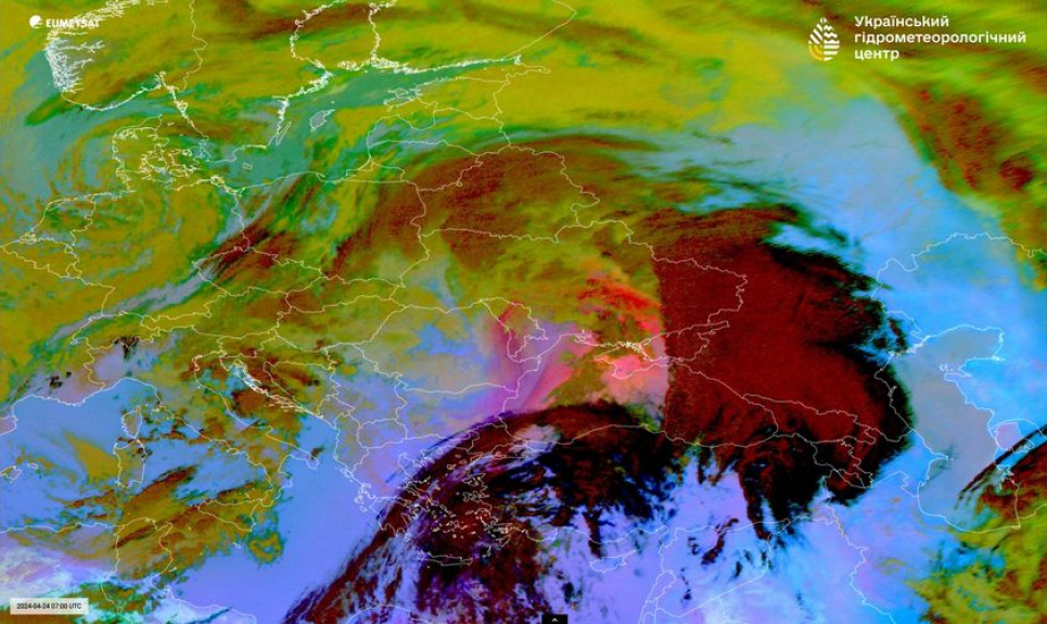 Синоптики объяснили, когда очистится атмосфера над Украиной от желтой пыли Когда очистится атмосфера над Украиной от желтой пыли