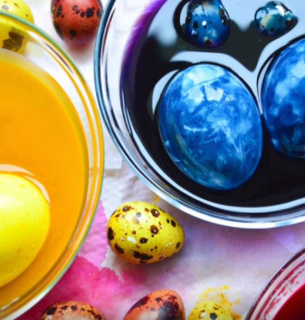 Фарбування яєць натуральними продуктами на Великдень