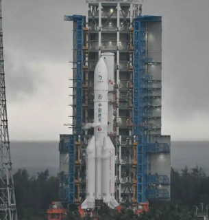 Запуск зонда «Чан'є-6». Фото: HECTOR RETAMAL/AFP