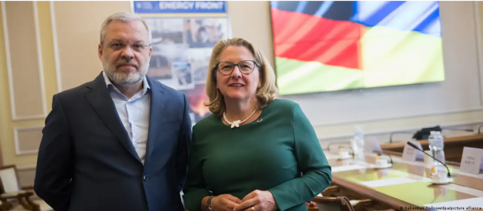 Німеччина допоможе Україні відновити електромережу Свенья Шульце та Герман Галущенко у Києві. Фото: Sebastian Gollnow/dpa/picture alliance