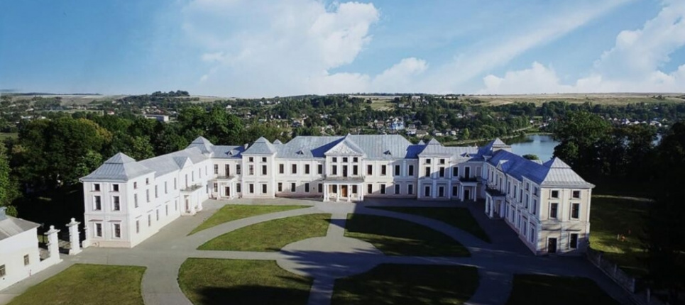 Вишневецкий дворец на Тернопольщине вернули в собственность государства (ФОТО) Вишневецкий дворец на Тернопольщине вернули в собственность государства