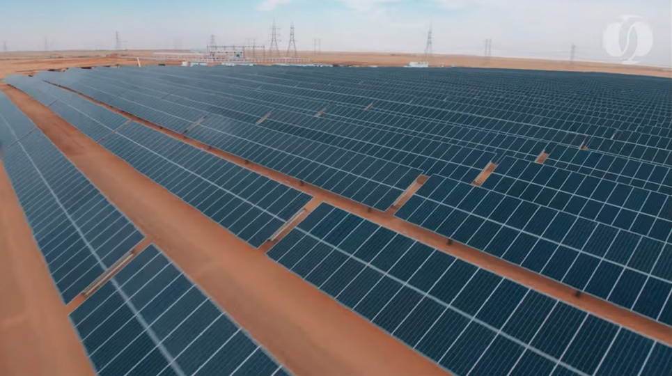 Найбільша в світі сонячна електростанція Китай і зелена енергетика