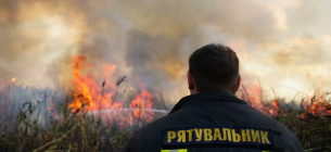 Рятувальники ліквідували масштабну пожежу в екосистемах на Одещині. Фото: ДСНС Одещини