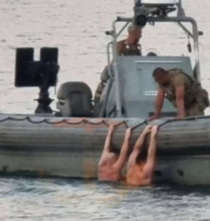В Одессе пятерых людей унесло в море