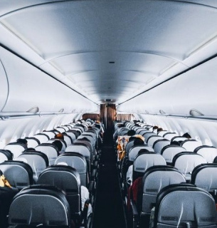 Секс на борту літака на очах у інших пасажирів.
Фото ілюстративне