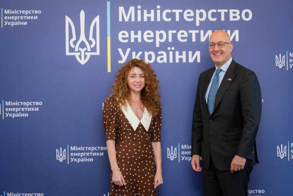 Турция поможет Украине с восстановлением энергосектора и наращиванием мощностей распределенной генерации Светлана Гринчук и Чрезвычайный и Полномочный Посол Турецкой Республики в Украине