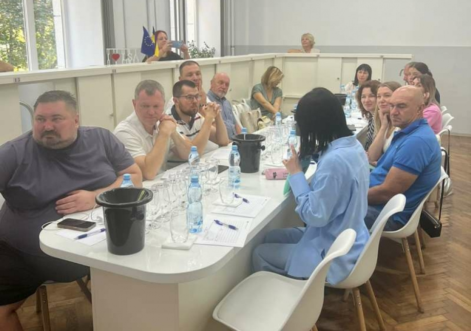 В Одесі відбувся науково-технічний семінар для виноробів та технологів виноробних підприємств Галузь виноградарства та виноробства має відповідати правилам Європейського Союзу