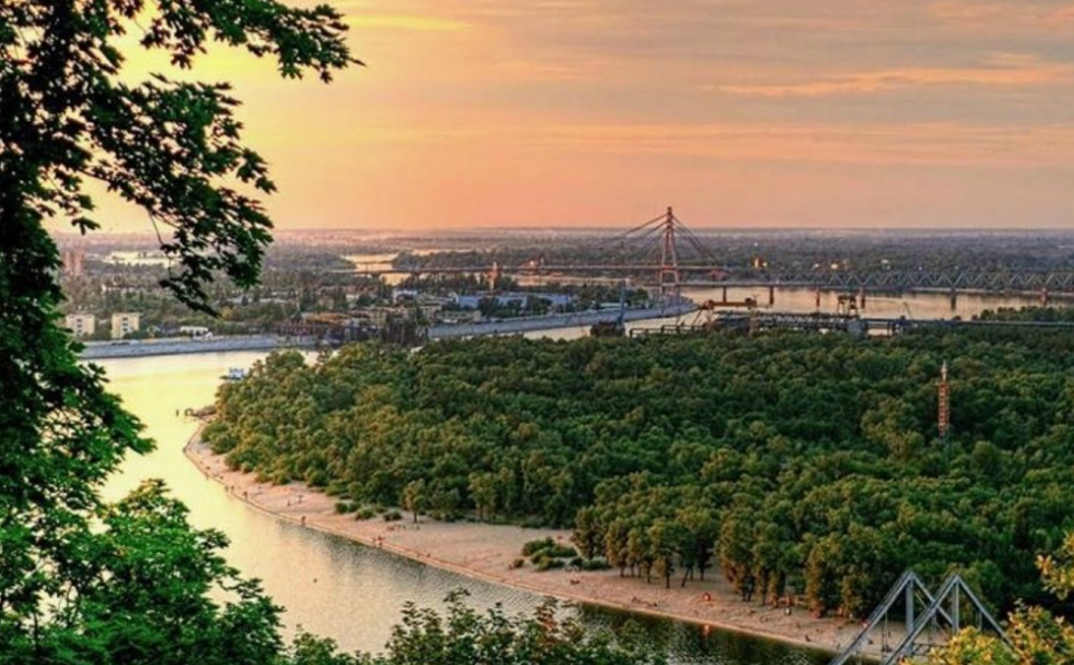 Купаться не рекомендовано: более 40% проб воды в водоемах не соответствует нормам Фото kyiv.ua