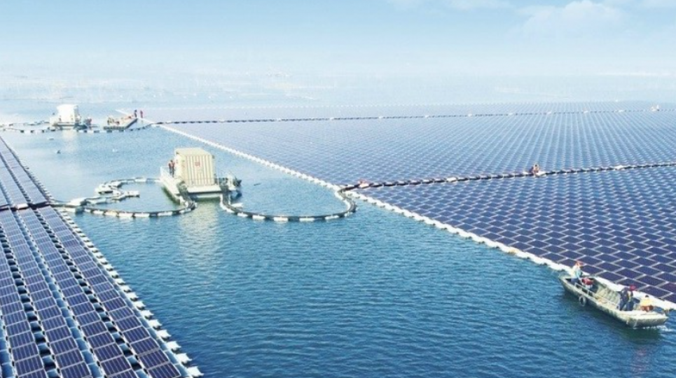 Киргизстан хоче побудувати найбільші у світі плавучі сонячні станції Фото ілюстративне