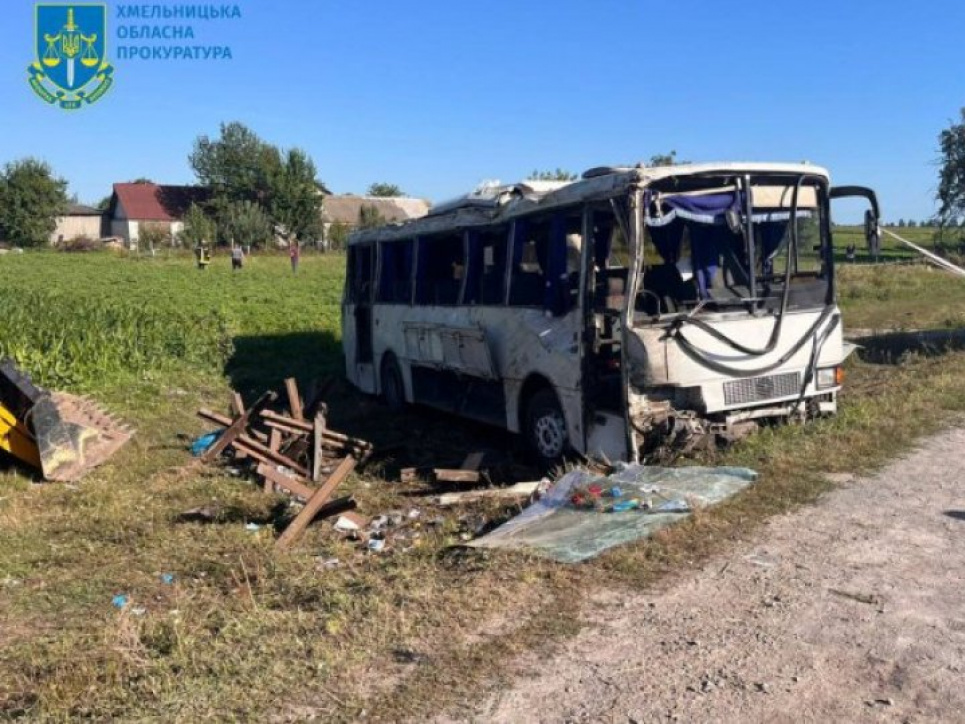 В Хмельницкой области перевернулся автобус с детьми