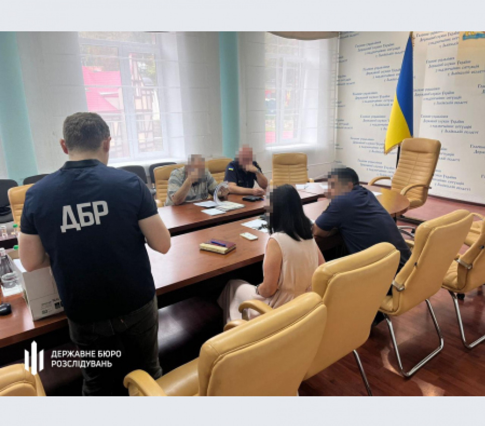 На Львовщине должностных лиц ГСЧС подозревают в закупке подозрительной техники на миллионы грн Чиновников ГСЧС подозревают в закупке подозрительной техники