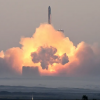 У листопаді 2023 року ракета Starship компанії SpaceX була запущена у випробувальний політ із Техасу і незабаром після цього вибухнула. Фото: Timothy A. Clary/AFP/Getty Images
