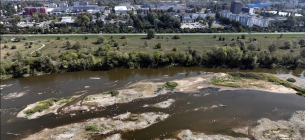 Вісла — найдовша річка Польщі. Зараз її рівень води нижчий, ніж будь-коли раніше. Фото: Сергій Гапон/Getty Images