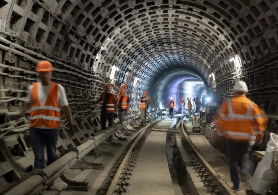 У Києві відзавтра після ремонту запрацює вся синя гілка метро ФОТО: Київський метрополітен / hmarochos.kiev.ua