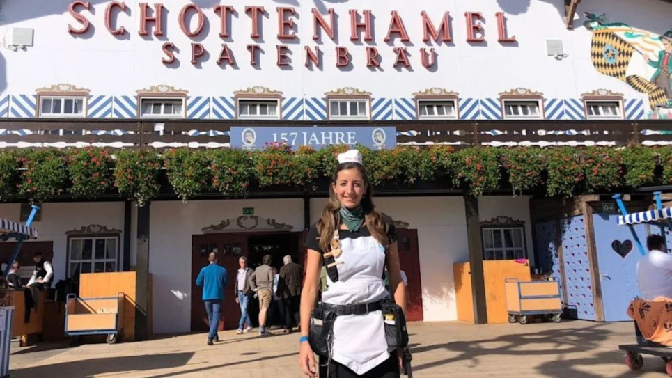 Три з чотирьох офіціанток піддаються сексуальним домаганням на Октоберфесті — ось що з цим вирішили зробити Фото: BILD