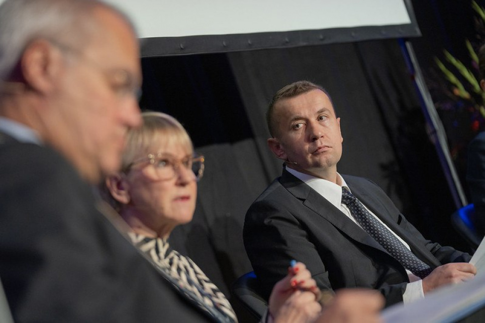 Сергей Власенко: развитие рынка гуманитарного разминирования в приоритетах Минсреды ФОТО: Заместитель Министра защиты окружающей среды и природных ресурсов Сергей Власенко принял участие в профильной конференции UMAC 2024 года в городе Лозанна.