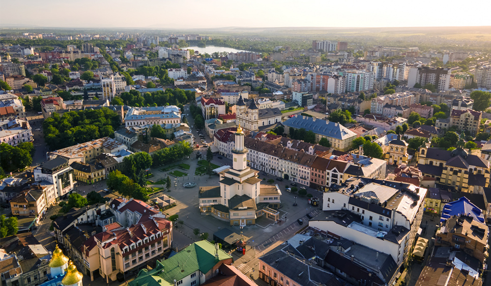 В Івано-Франківську та Тернополі небезпечно забруднене повітря: що робити? ФОТО: Івано-Франківськ / mvk.if.ua