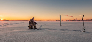 ФОТО: Зимняя рыбалка / Freepik