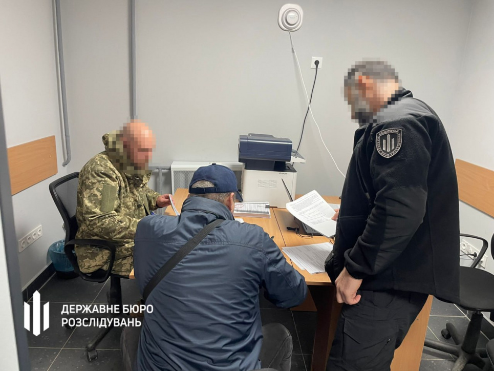 ДБР викрило схему незаконного отримання медичних "бойових" виплат на майже 1 млн грн Незаконне отримання бойових виплат
