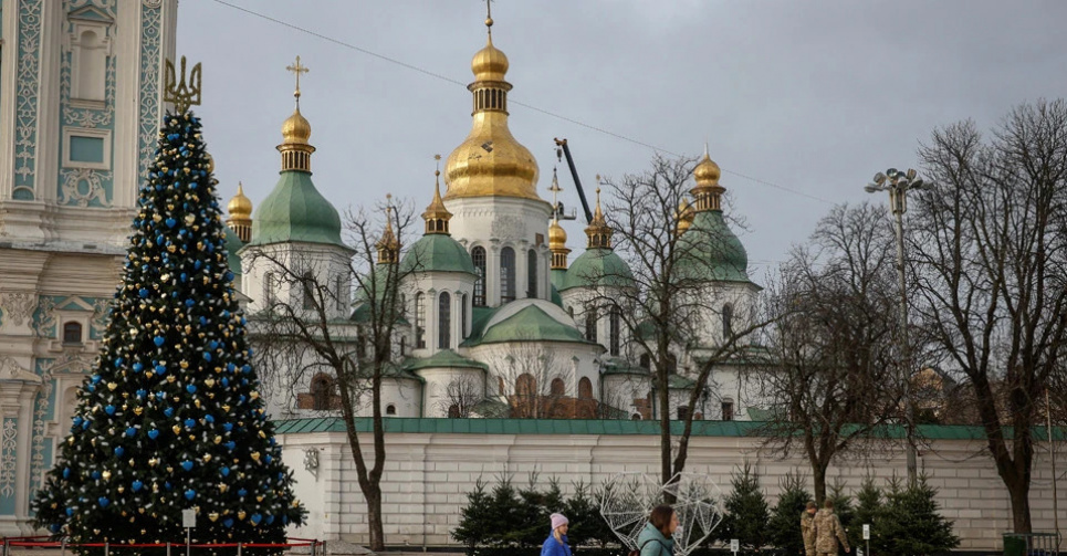 ФОТО: главная елка страны в Киеве / Reuters