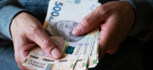 В Украине ужесточают ответственность за парковку на местах для людей с инвалидностью В Украине ужесточают ответственность за парковку на местах для людей с инвалидностью