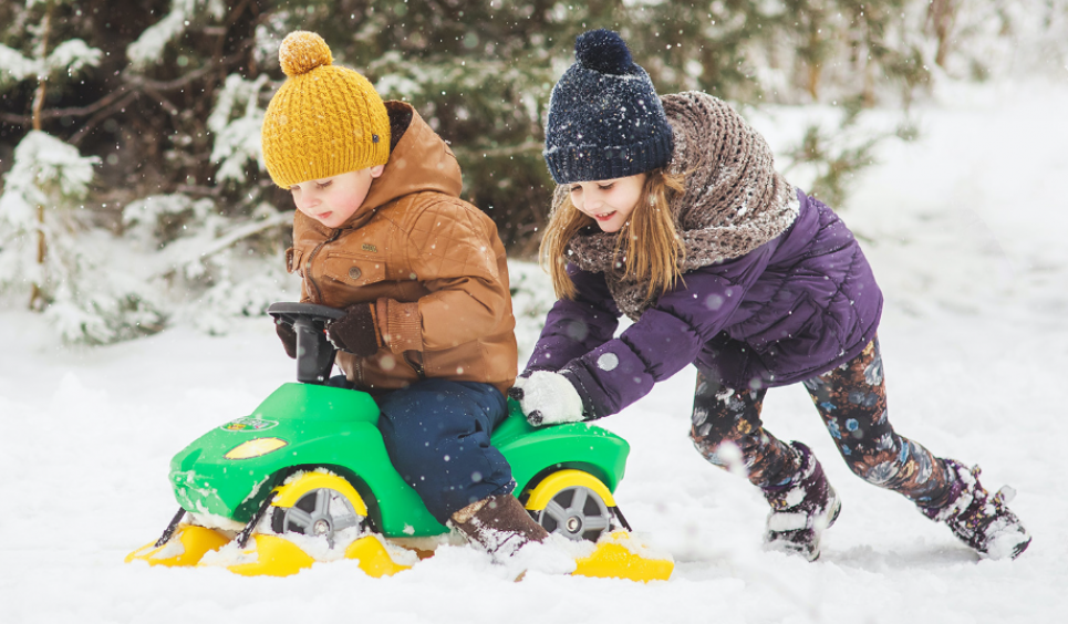 На теплі речі 6500 грн: держава допоможе одягти дітей на зиму ФОТО: ілюстративне / osvitoria.media