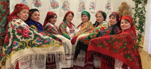 ФОТО: Традиционный украинский платок / Хмельницкий областной научно-методический центр культуры и искусства