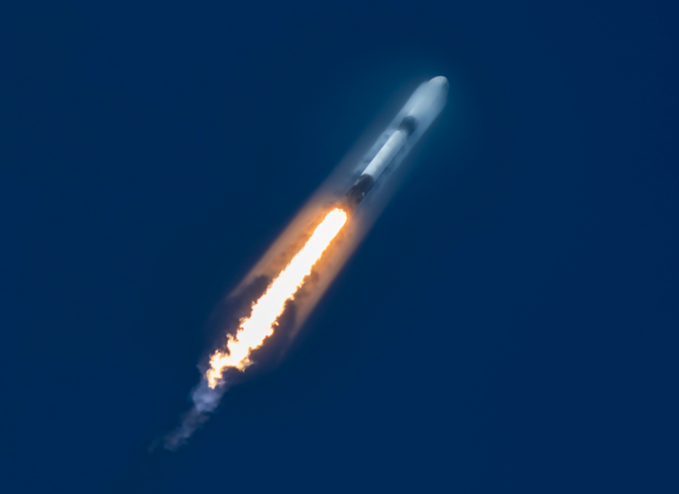 "Сюрпризи" з неба: за рік на Землю падають понад 300 решток космічних ракет і супутників ФОТО: космічна ракета / Space.com