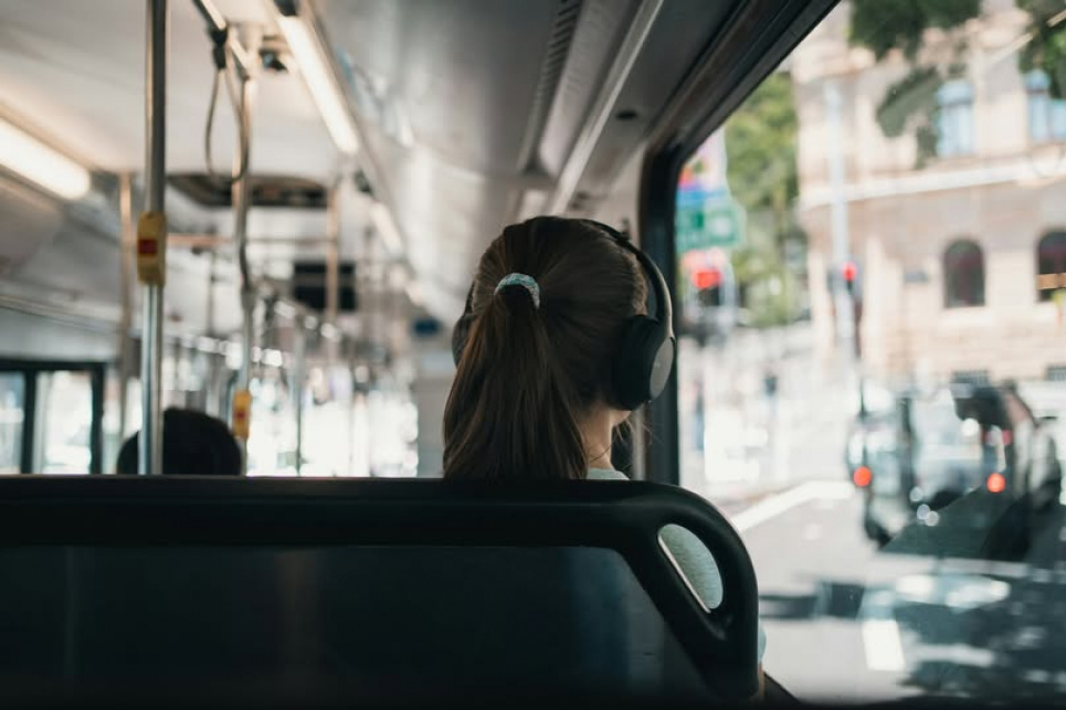 У Сінгапурі ввели штрафи за неналежну поведінку в громадському транспорті