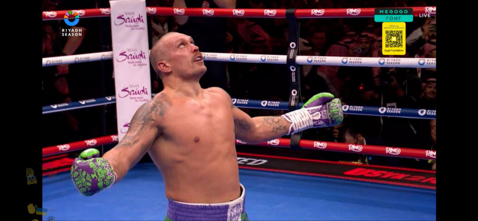 Цыганский король получил в бороду: Усик победил Фьюри Александр Усик снова одержал победу