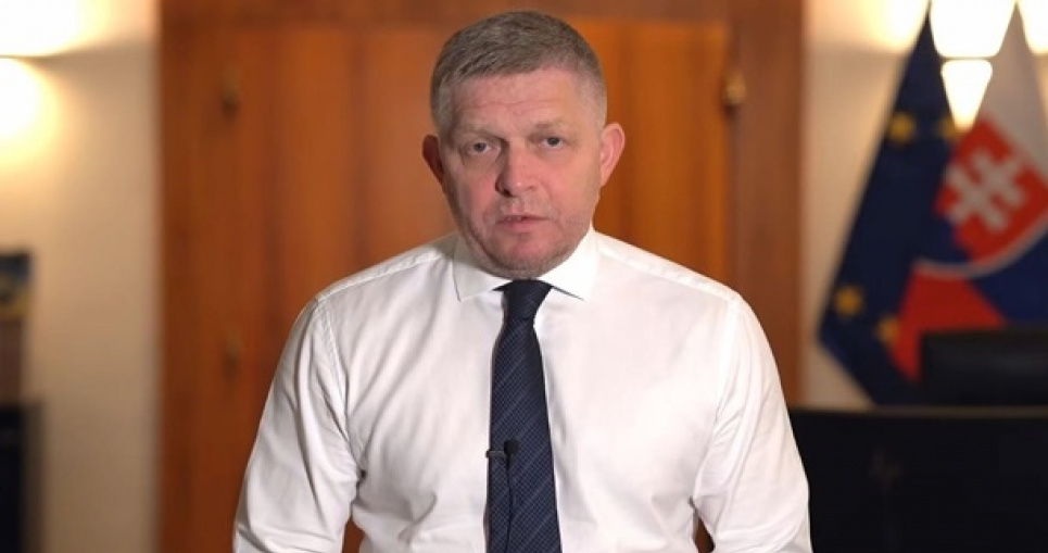 Фицо угрожает Украине санкциями из-за отказа от транзита газа Словакия готовит санкции против Украины из-за прекращения транзита российского газа