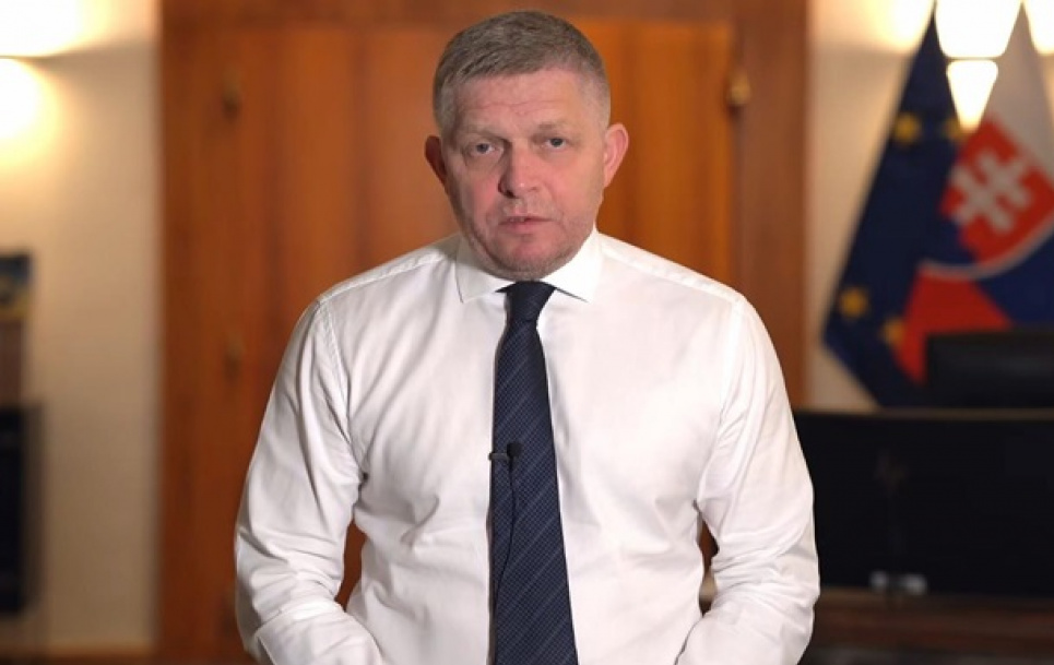 Психічне здоров'я влади під питанням: словацькі фахівці закликають Фіцо піти у відставку Словацькі психіатри вимагають відставки прем'єра Фіцо через авторитарну поведінку