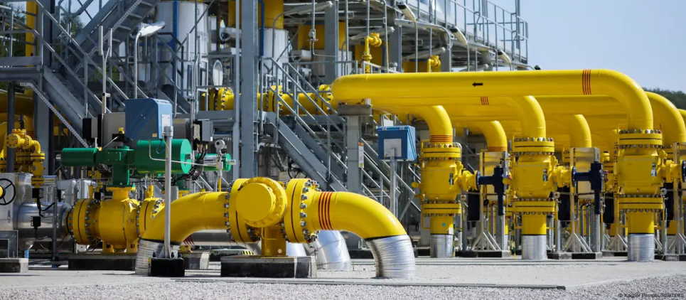 В ЕС рассматривают возвращение к российскому газу несмотря на три года энергетической независимости В ЕС обсуждают возобновление импорта газа из РФ ради "мира"