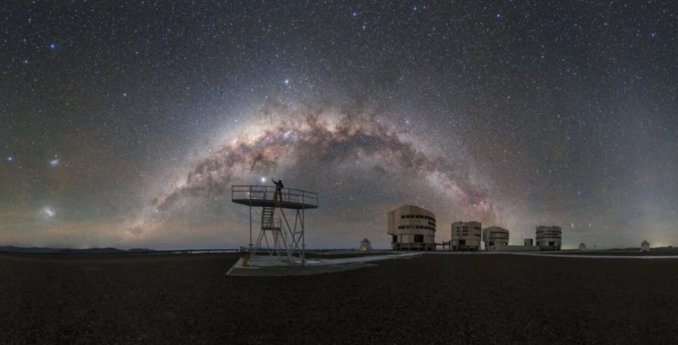 ФОТО: Европейская южная обсерватория в пустыне Атакама / © ESO / B. Tafreshi