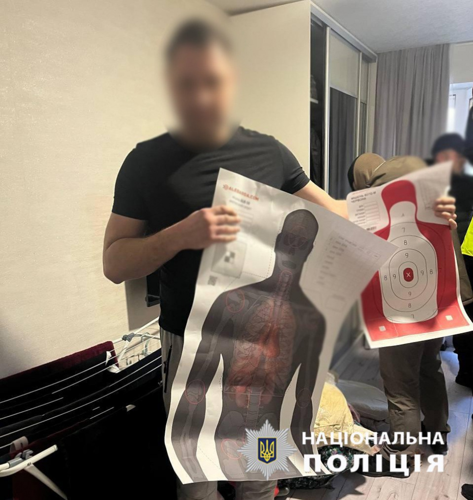 Замах на високопосадовця МОЗ: у Києві затримали пару, яка готувала вбивство У Києві затримали пару, яка готувала замах на заступника міністра охорони здоров'я. Фото: Нацполіція